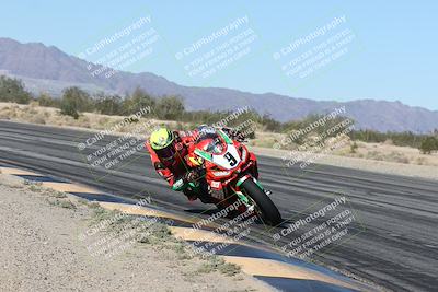 media/Dec-04-2025-Racers Edge (Thu) [[5ebc9f124d]]/2-A Group/1-Session 2 (Turn 7 Inside)/